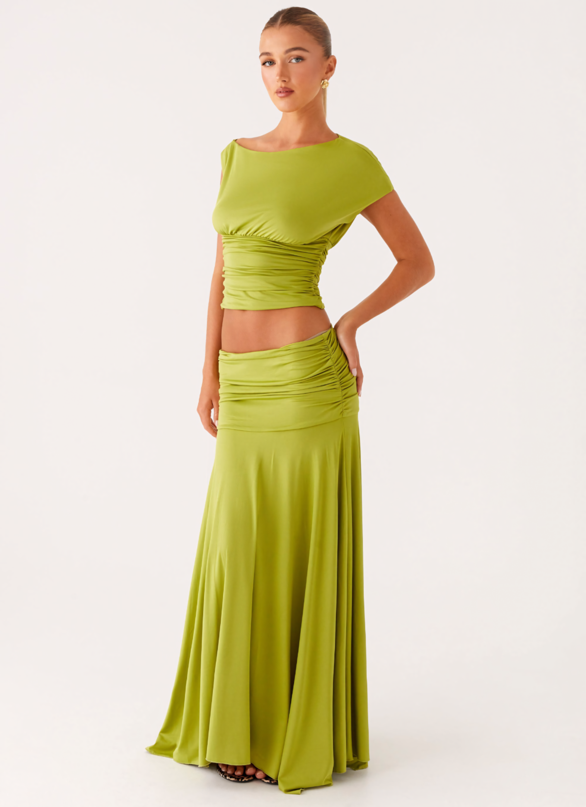 Seraphina – zestaw maxi z marszczonej satyny